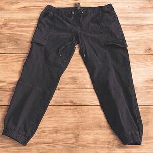 CARGO CAPRI Black Pants – utility streetwear y2k cargo school